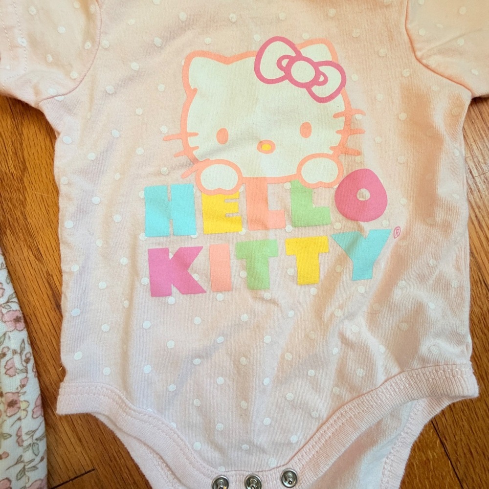 Carters Child of Mine Floral Sleep Gown & Hello Kitty Bodysuit Bundle 0-3M Pink - Picture 2 of 8